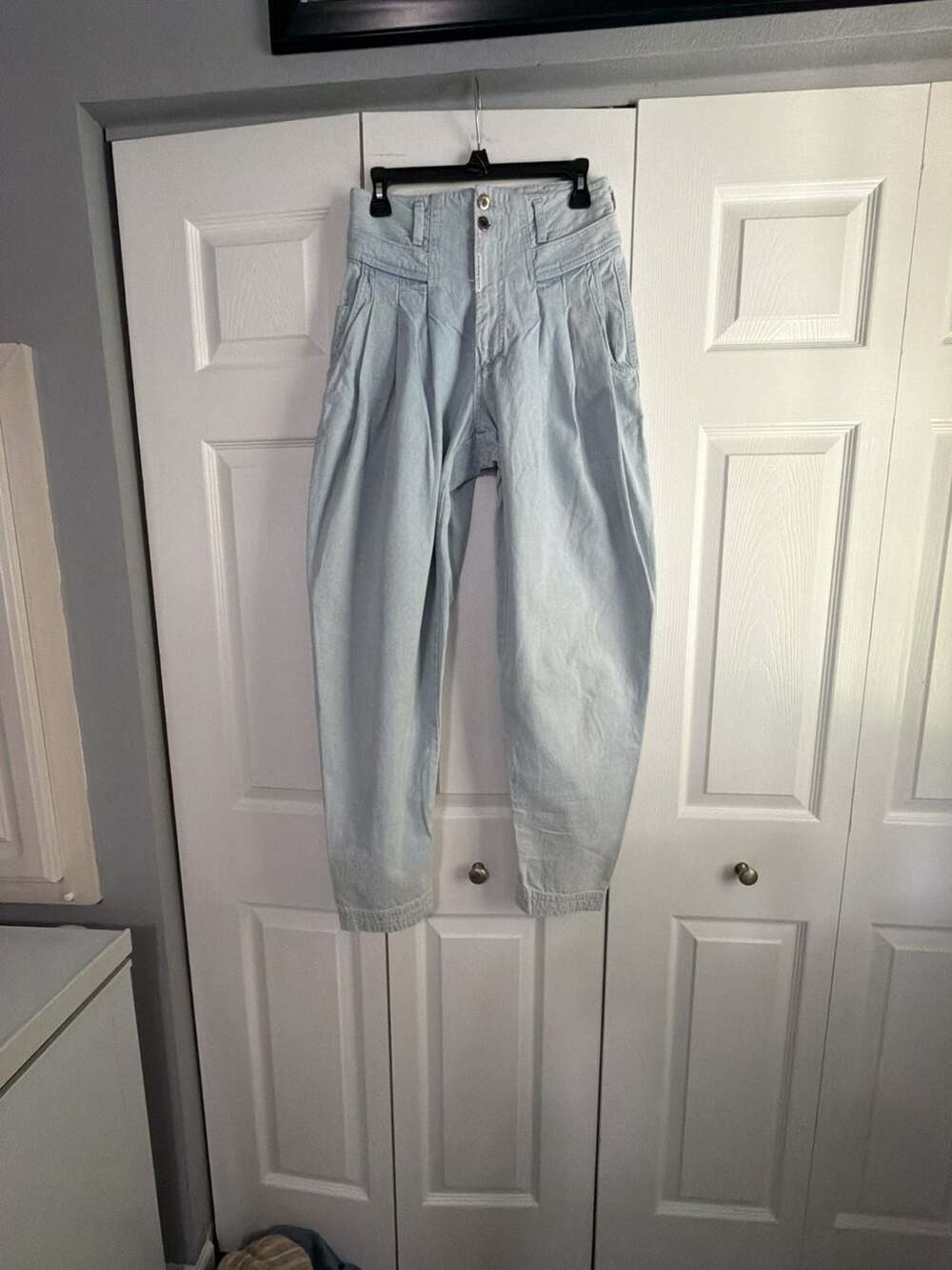 Z. Cavaricci Vintage High-Waisted Pleated Balloon Jeans